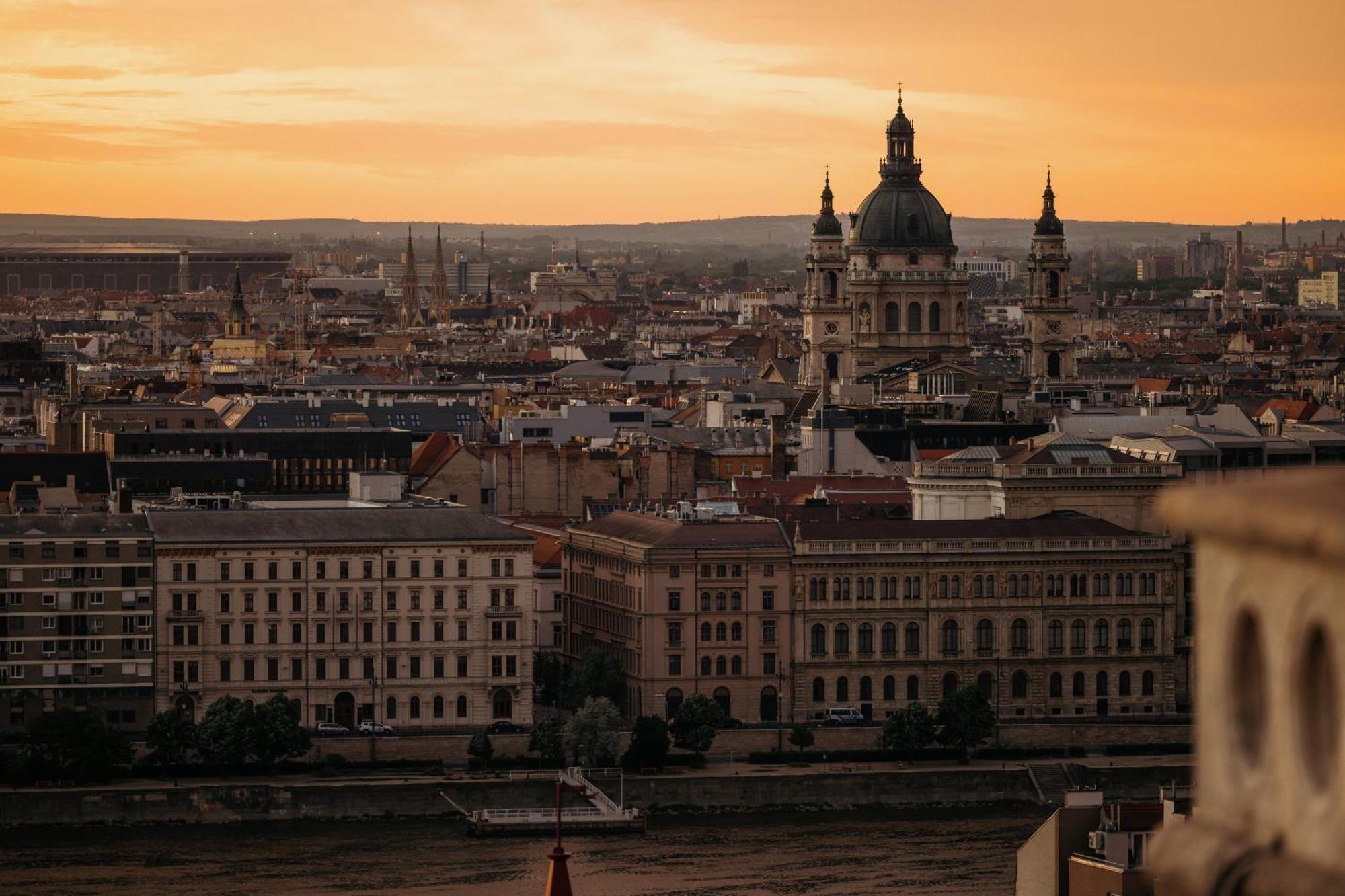 Central Kira Apartment Budapest Esterno foto