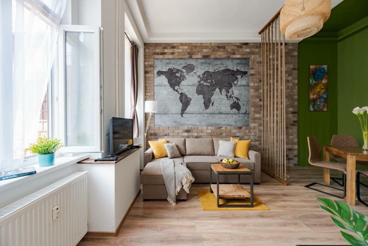 Central Kira Apartment Budapest Esterno foto