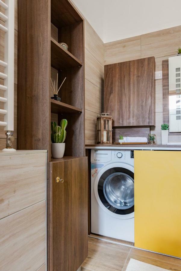 Central Kira Apartment Budapest Esterno foto